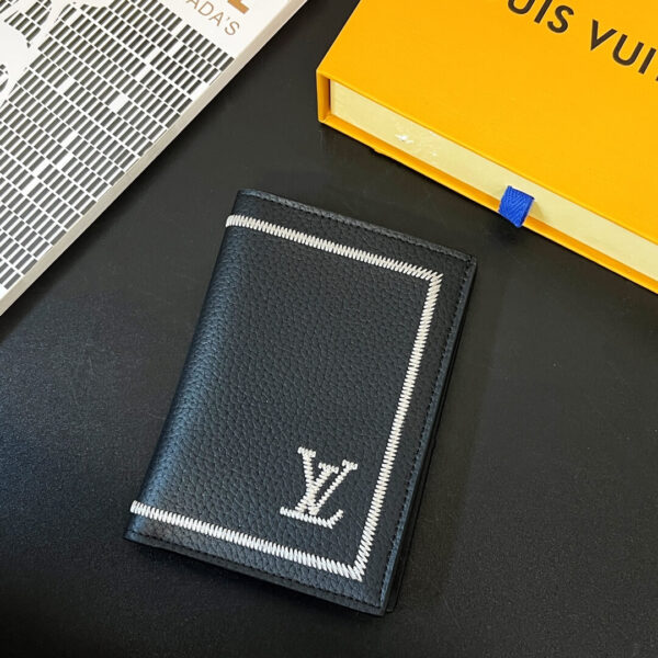 LV護照夾